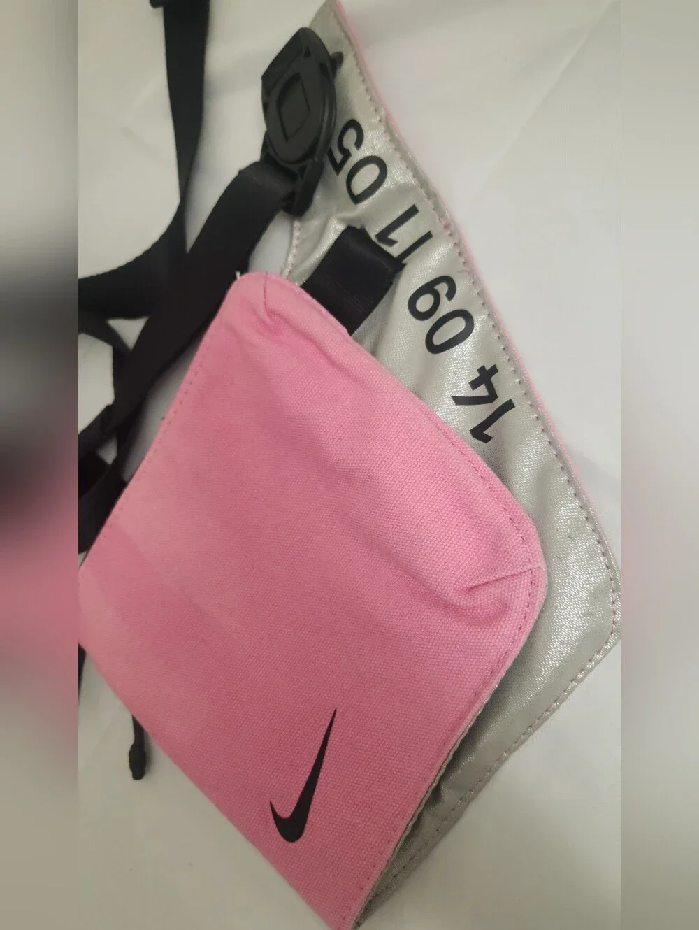 Nike compact pink